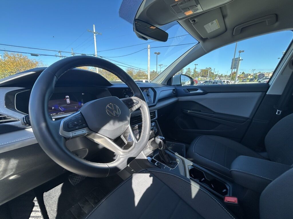 2024 Volkswagen Taos 1.5T SE Crestwood KY