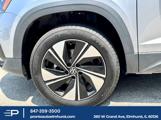 2024 Volkswagen Taos 1.5T SE Elmhurst IL