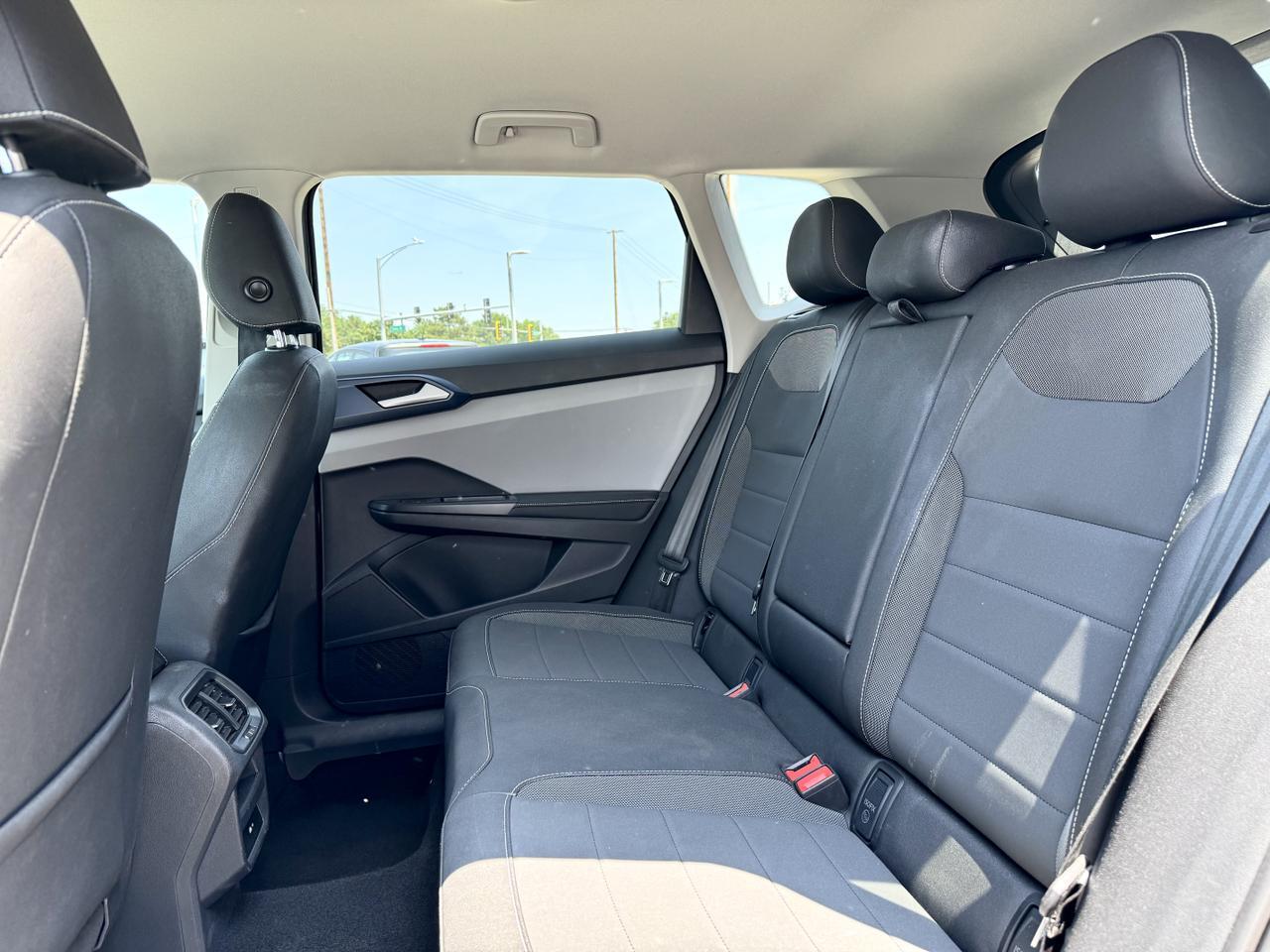 2024 Volkswagen Taos 1.5T SE Elmhurst IL