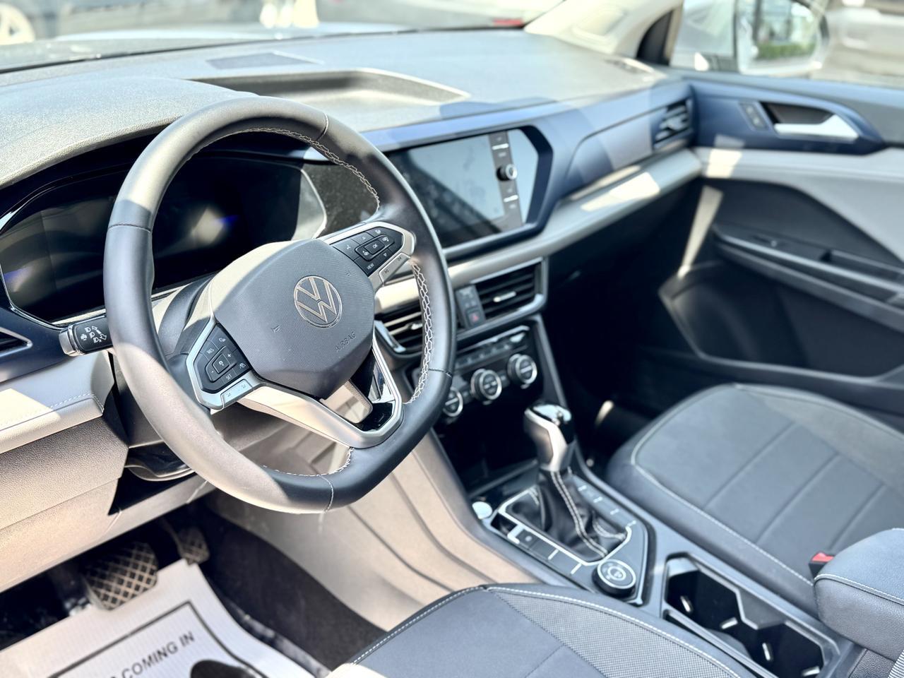 2024 Volkswagen Taos 1.5T SE Elmhurst IL