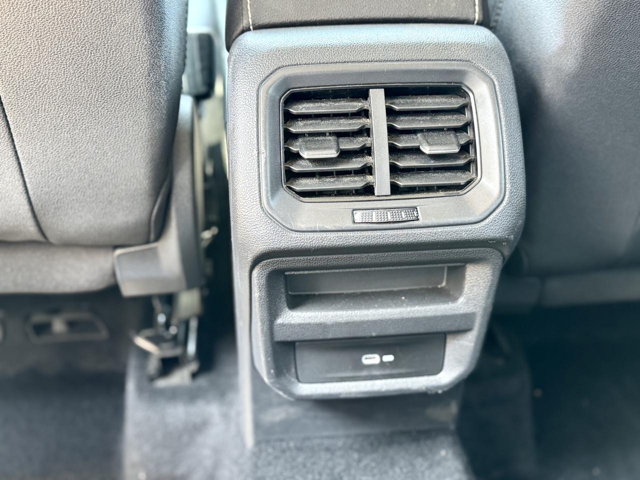2024 Volkswagen Taos 1.5T SE Elmhurst IL