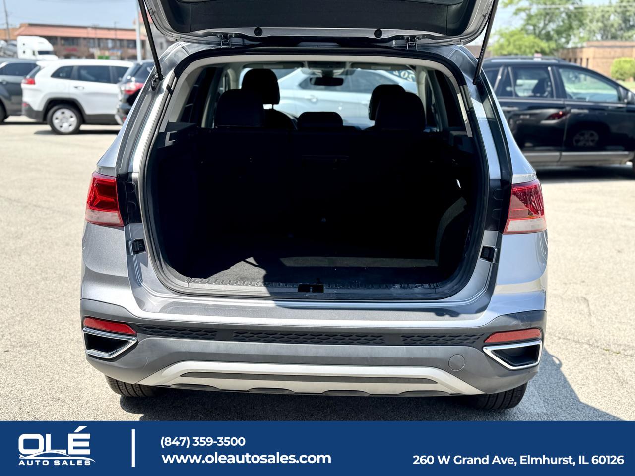 2024 Volkswagen Taos 1.5T SE Elmhurst IL