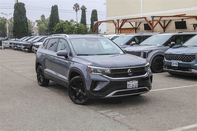 2024 Volkswagen Taos 1.5T SE