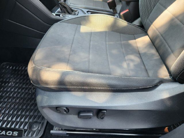 2024 Volkswagen Taos 1.5T SE Grapevine TX