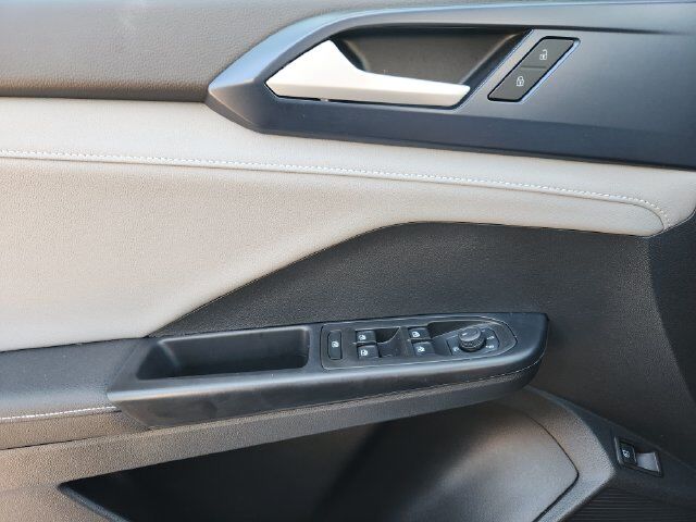 2024 Volkswagen Taos 1.5T SE Grapevine TX