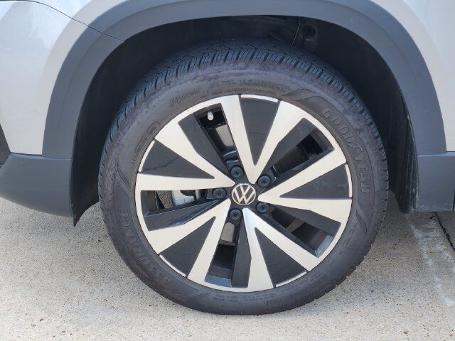 2024 Volkswagen Taos 1.5T SE Grapevine TX