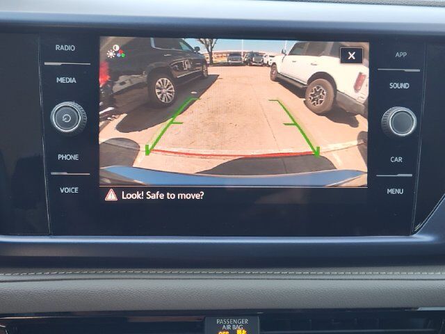 2024 Volkswagen Taos 1.5T SE Grapevine TX