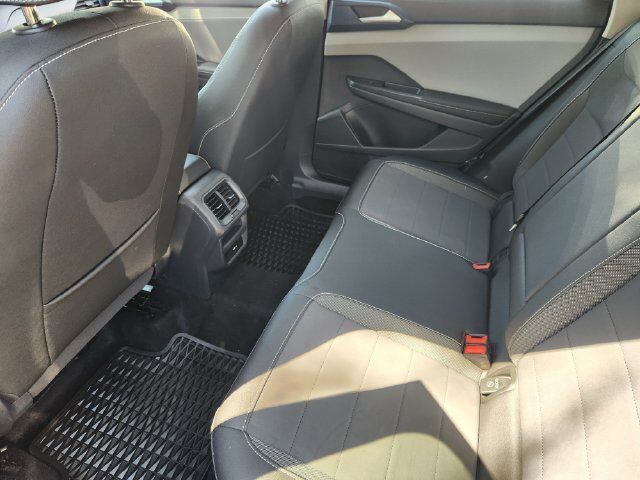 2024 Volkswagen Taos 1.5T SE Grapevine TX