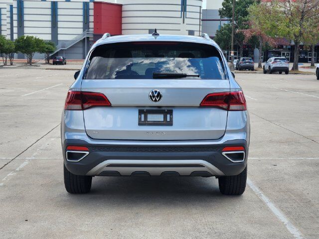 2024 Volkswagen Taos 1.5T SE Grapevine TX