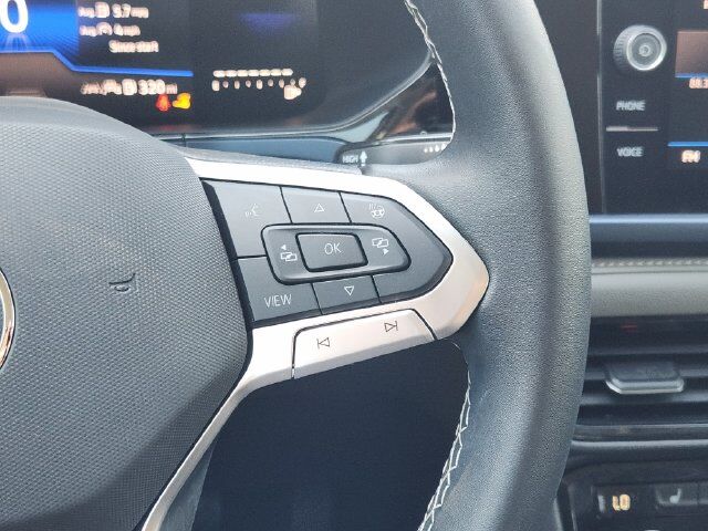 2024 Volkswagen Taos 1.5T SE Grapevine TX