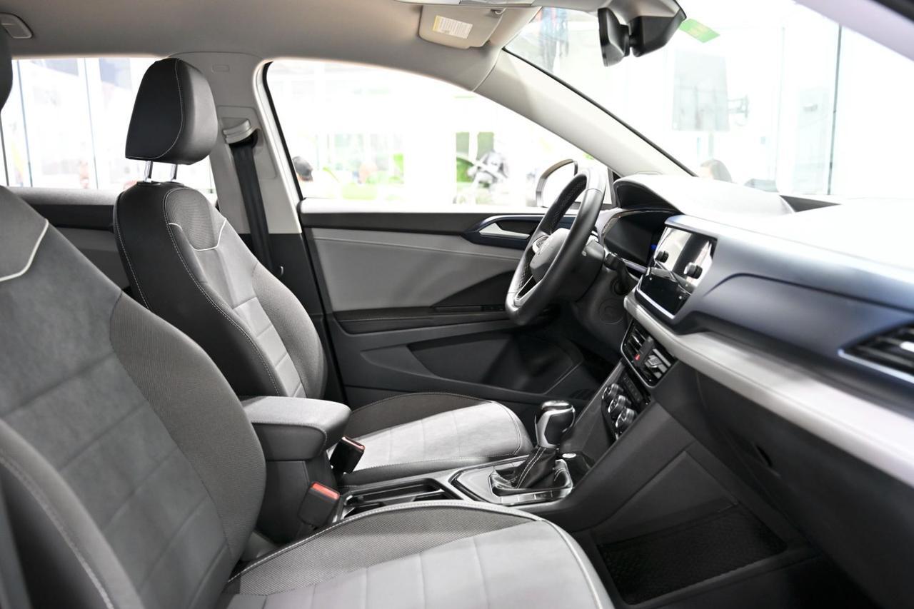 2024 Volkswagen Taos 1.5T SE Miami FL