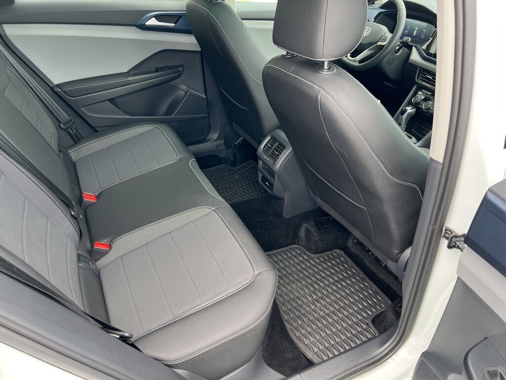 2024 Volkswagen Taos 1.5T SE Mount Joy PA