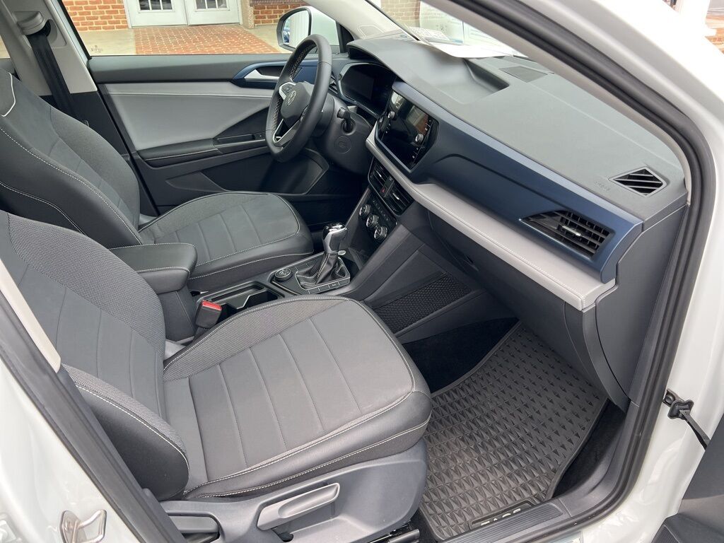 2024 Volkswagen Taos 1.5T SE Mount Joy PA