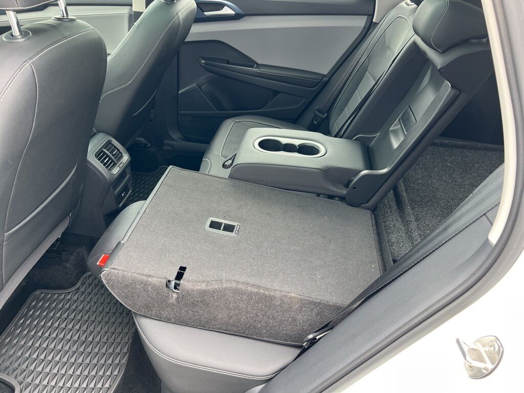 2024 Volkswagen Taos 1.5T SE Mount Joy PA