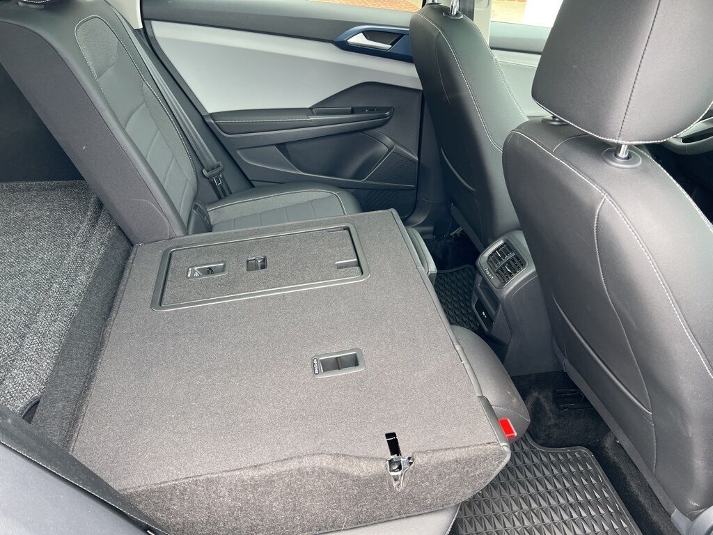 2024 Volkswagen Taos 1.5T SE Mount Joy PA