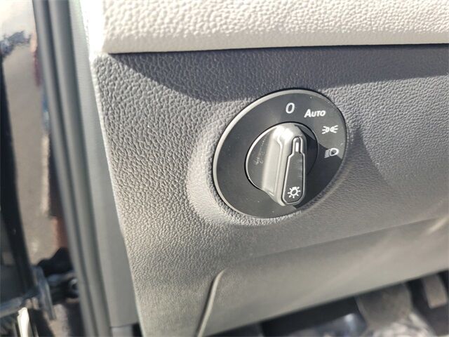 2024 Volkswagen Taos 1.5T SE Roseville CA