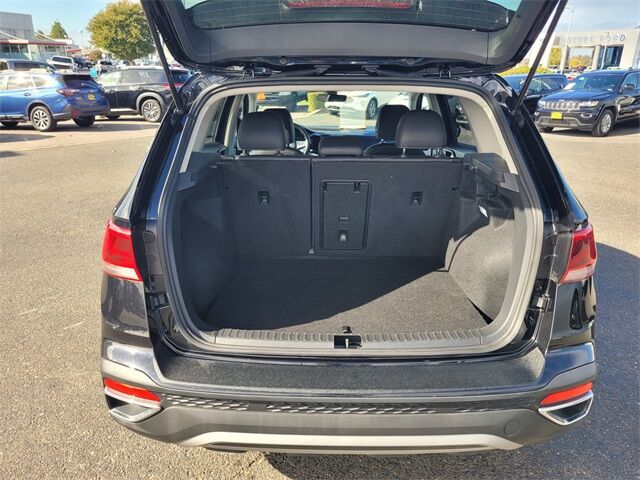 2024 Volkswagen Taos 1.5T SE Roseville CA