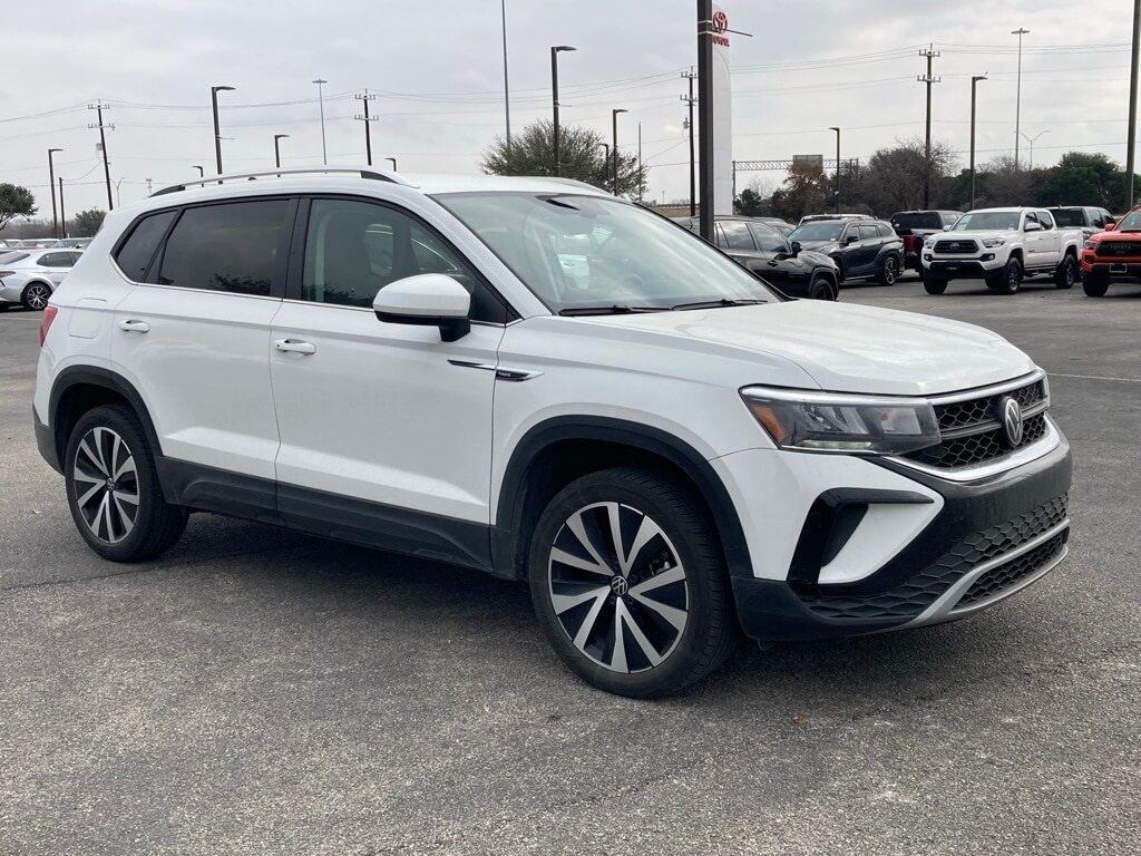 2024 Volkswagen Taos 1.5T SE