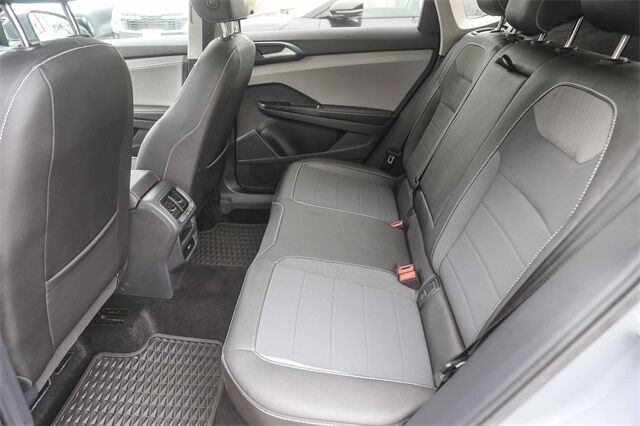 2024 Volkswagen Taos 1.5T SE Glendale CA