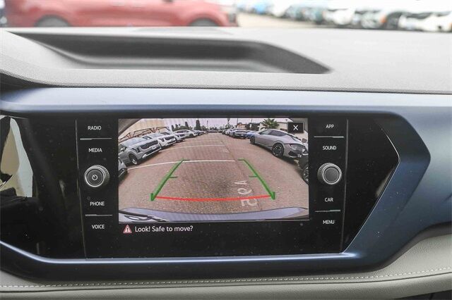 2024 Volkswagen Taos 1.5T SE Glendale CA