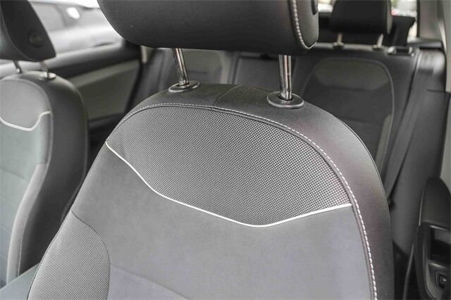 2024 Volkswagen Taos 1.5T SE Glendale CA
