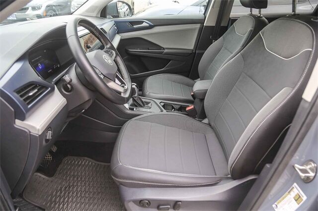 2024 Volkswagen Taos 1.5T SE Glendale CA