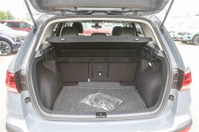 2024 Volkswagen Taos 1.5T SE Glendale CA