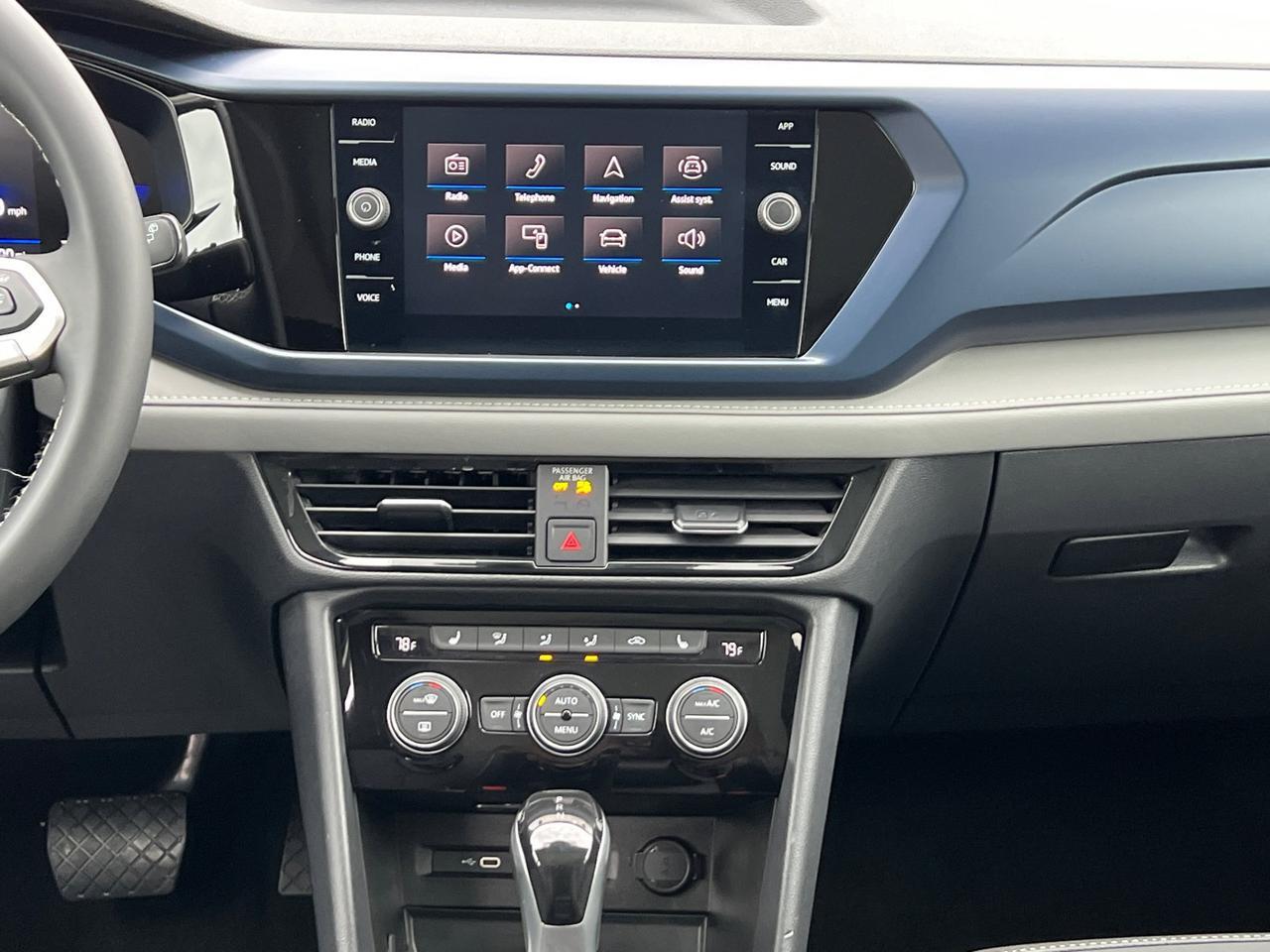 2024 Volkswagen Taos 1.5T SE Hagerstown MD