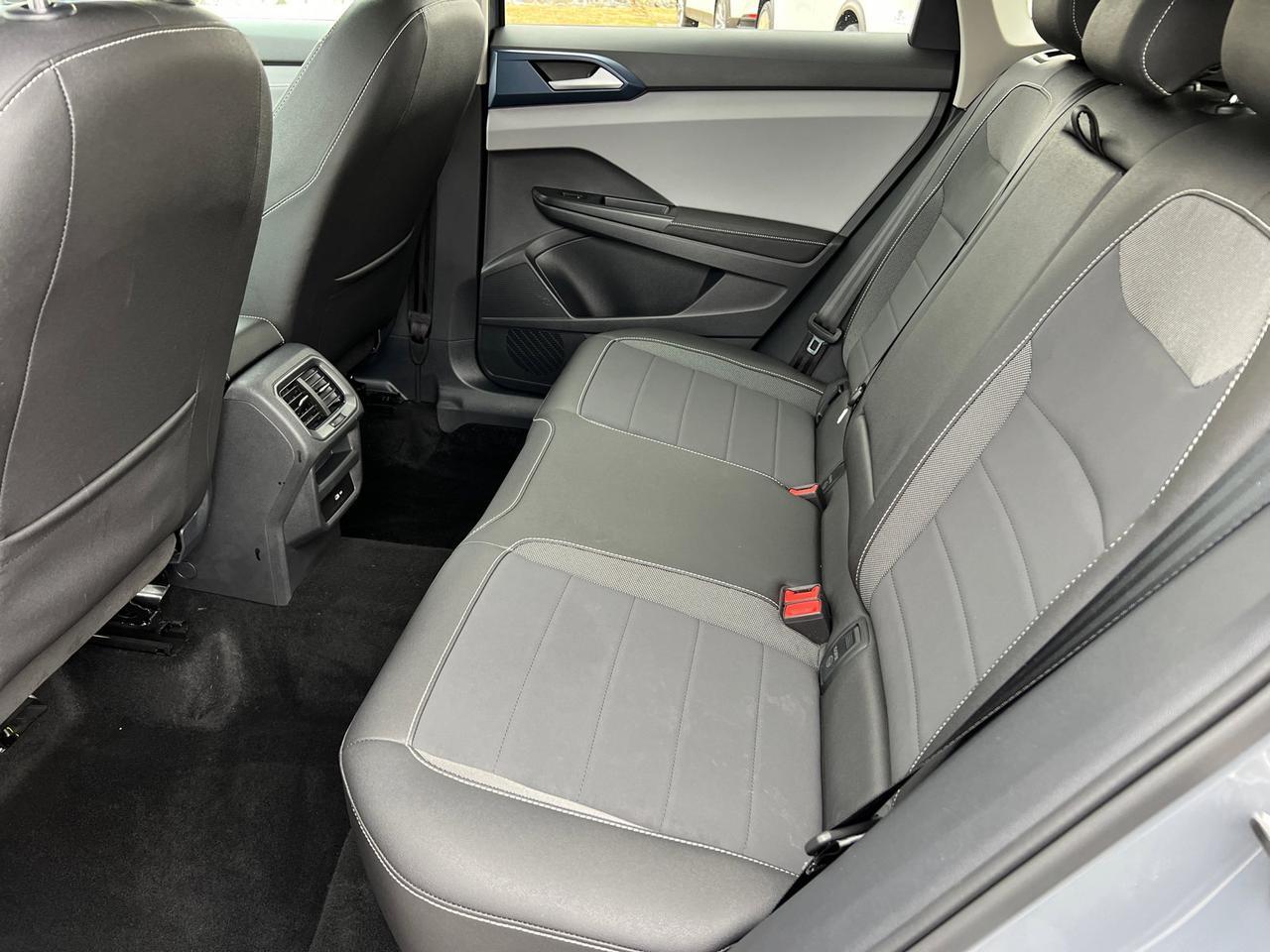 2024 Volkswagen Taos 1.5T SE Hagerstown MD