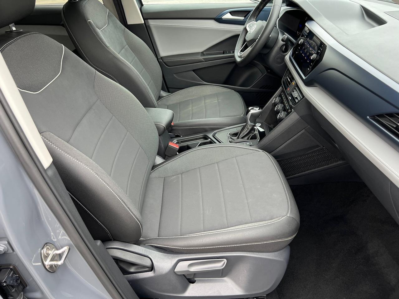 2024 Volkswagen Taos 1.5T SE Hagerstown MD