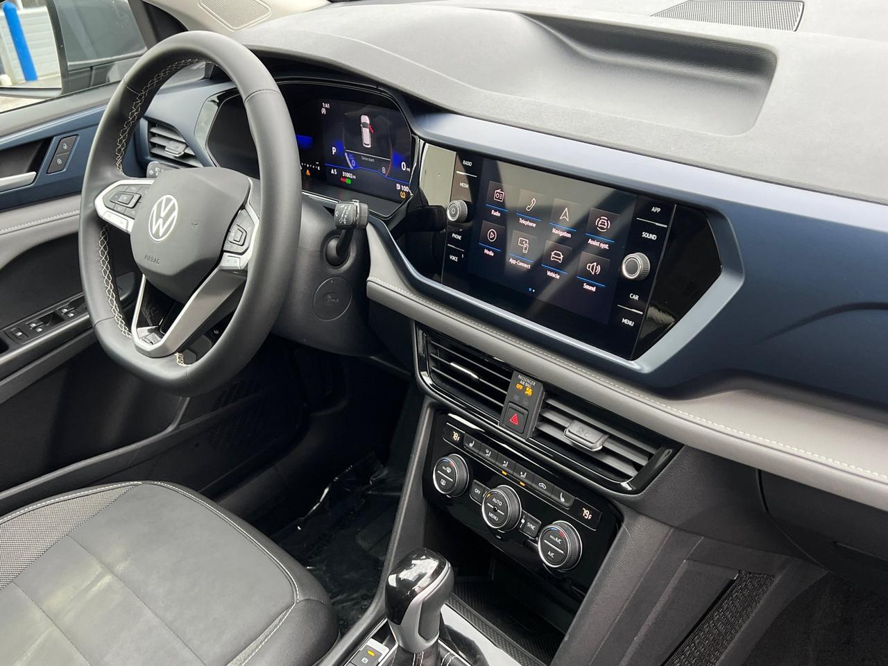 2024 Volkswagen Taos 1.5T SE Hagerstown MD