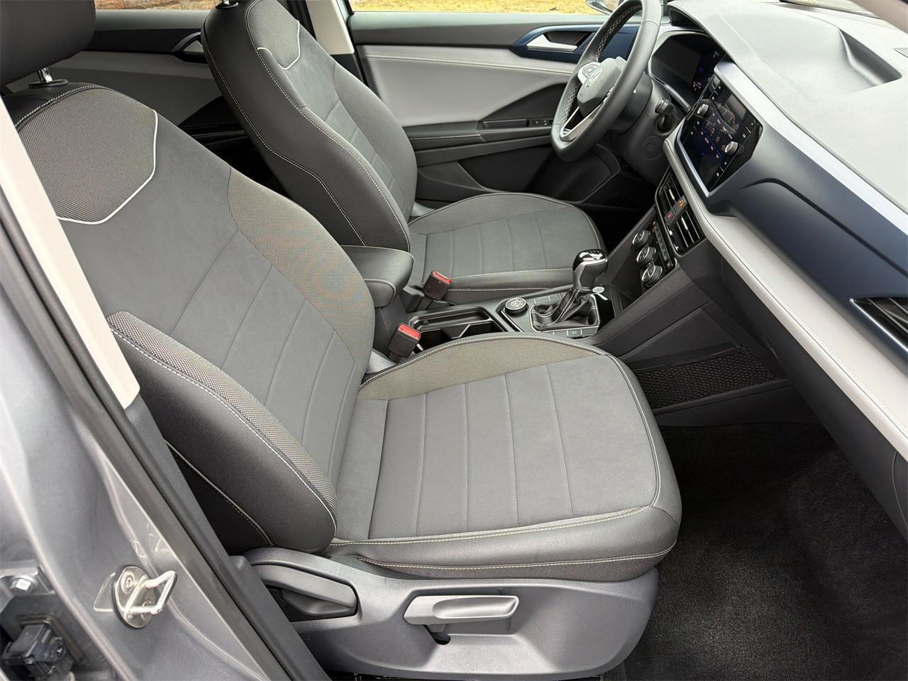 2024 Volkswagen Taos 1.5T SE Hagerstown MD