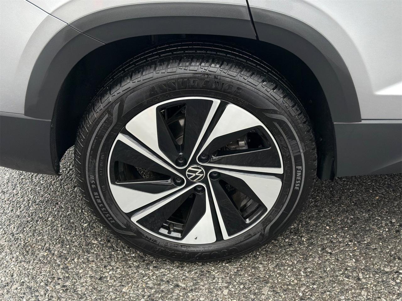 2024 Volkswagen Taos 1.5T SE Hagerstown MD