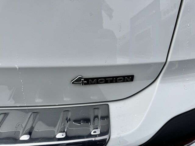 2024 Volkswagen Taos 1.5T SEL Kerrville TX