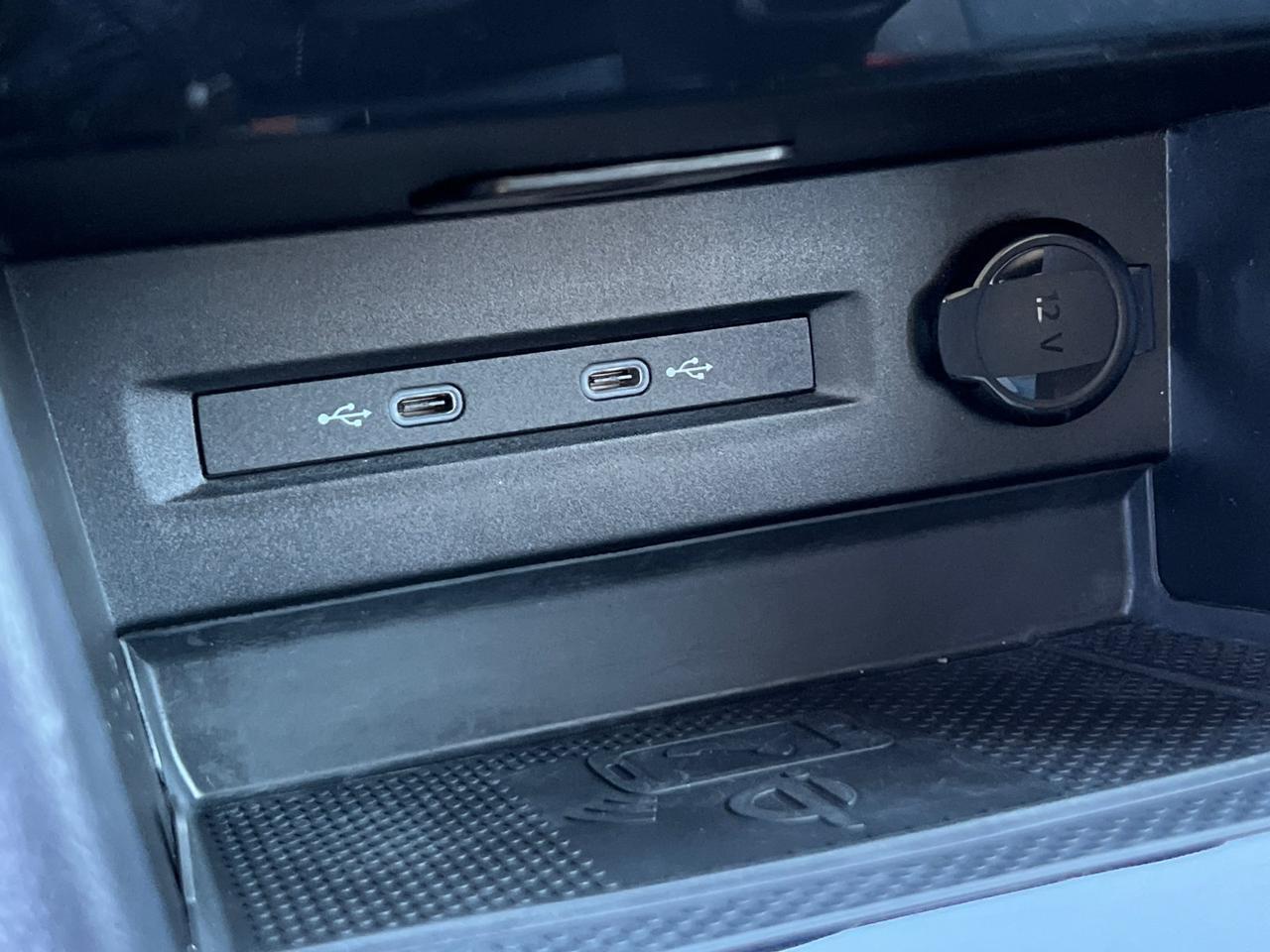 2024 Volkswagen Taos 1.5T SEL Hagerstown MD