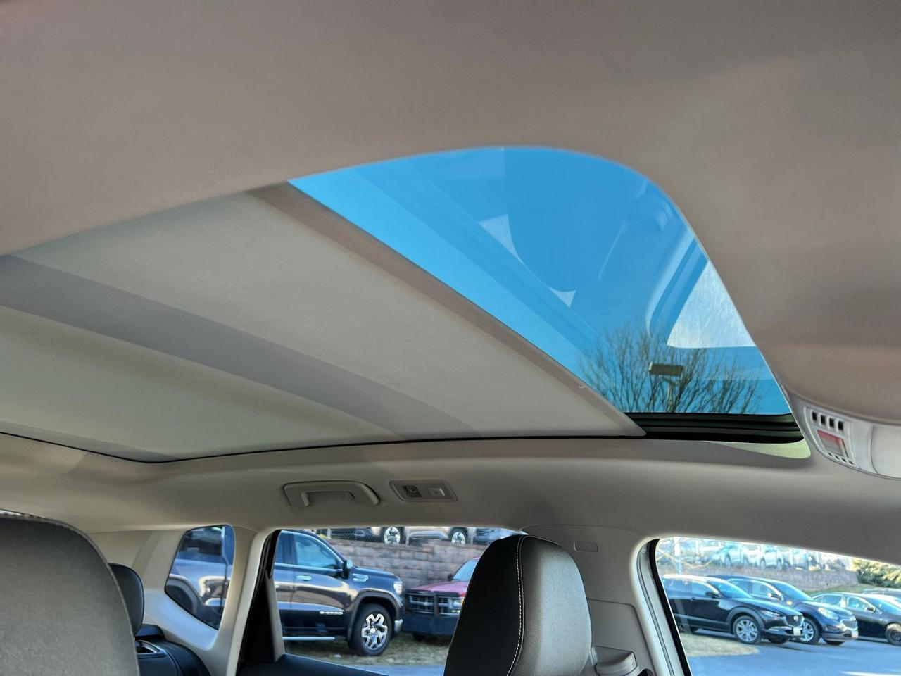 2024 Volkswagen Taos 1.5T SEL Hagerstown MD