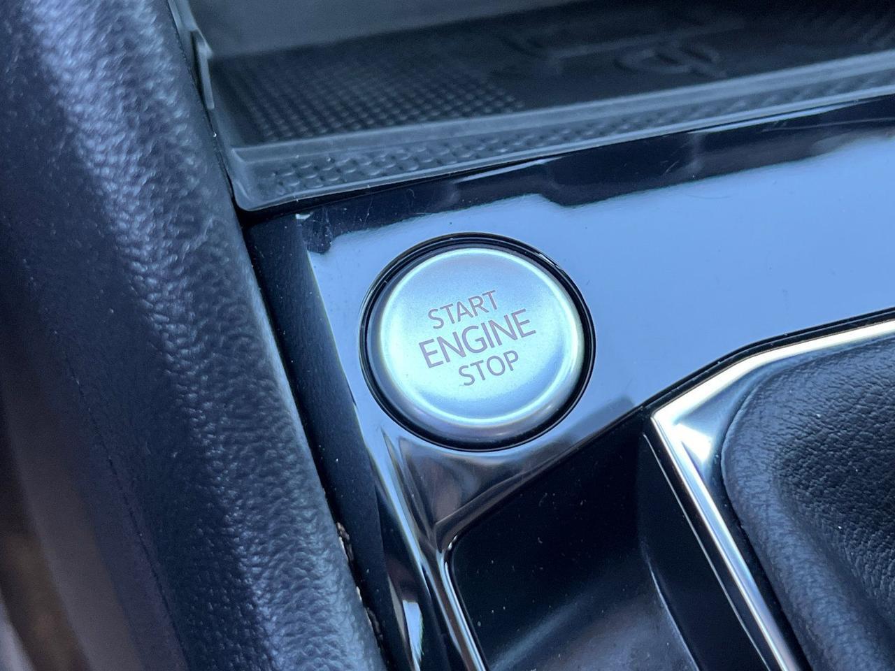 2024 Volkswagen Taos 1.5T SEL Hagerstown MD