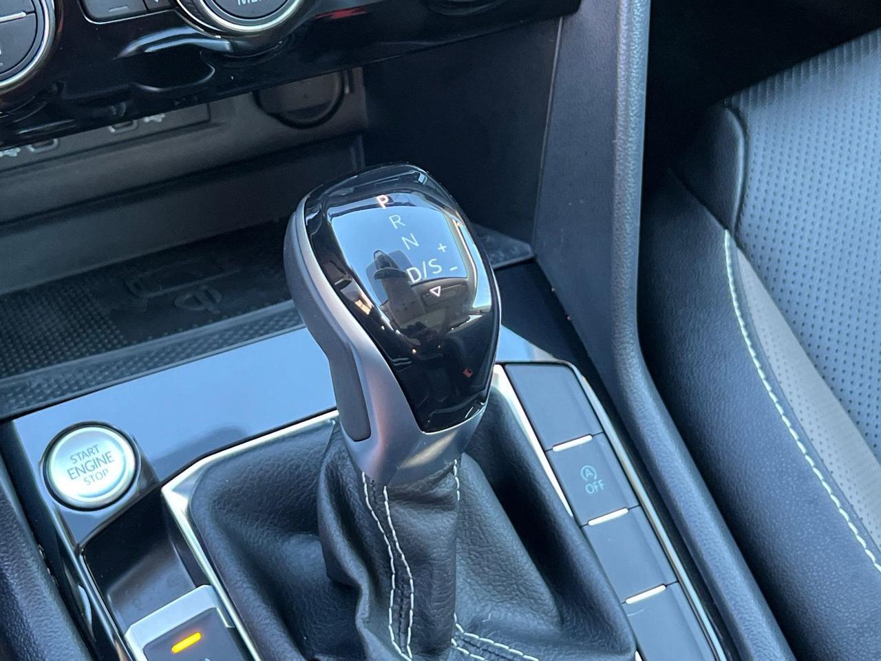 2024 Volkswagen Taos 1.5T SEL Hagerstown MD