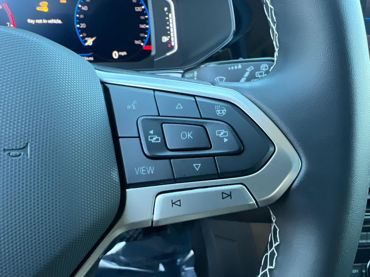 2024 Volkswagen Taos 1.5T SEL Hagerstown MD