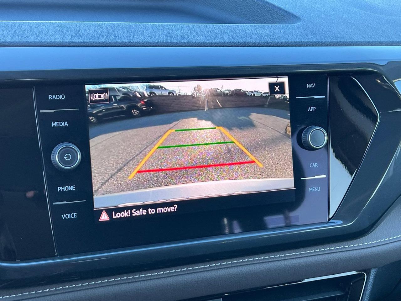 2024 Volkswagen Taos 1.5T SEL Hagerstown MD