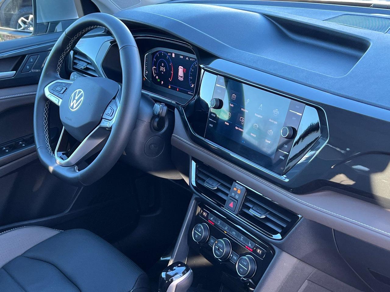 2024 Volkswagen Taos 1.5T SEL Hagerstown MD