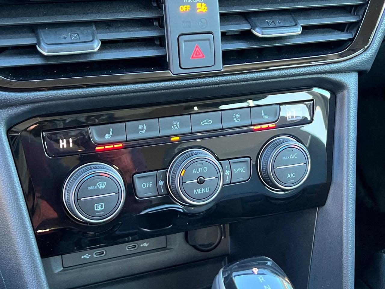 2024 Volkswagen Taos 1.5T SEL Hagerstown MD