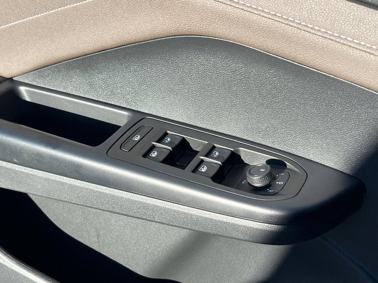 2024 Volkswagen Taos 1.5T SEL Hagerstown MD