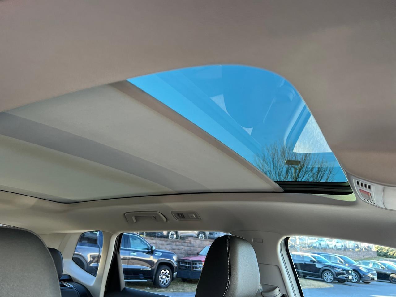 2024 Volkswagen Taos 1.5T SEL Hagerstown MD