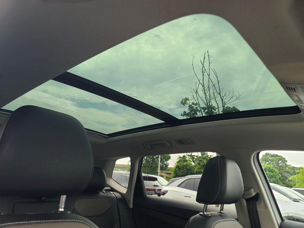 2024 Volkswagen Taos 1.5T SEL Springfield VA