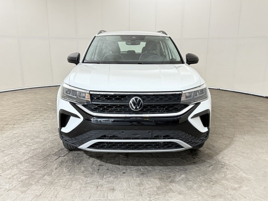 2024 Volkswagen Taos 4MOTION