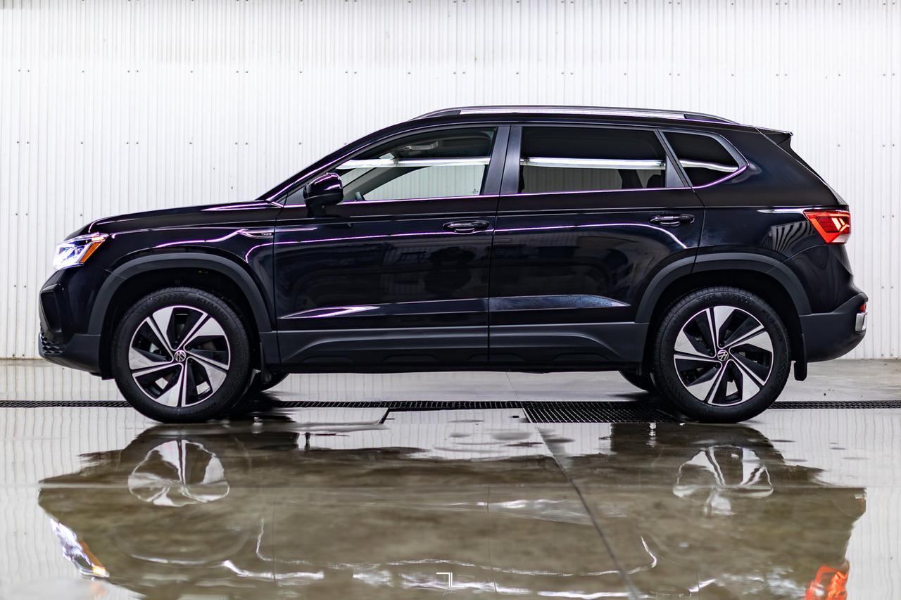 2024 Volkswagen Taos 4Motion Highline Leather Roof Nav BCam Red Deer AB
