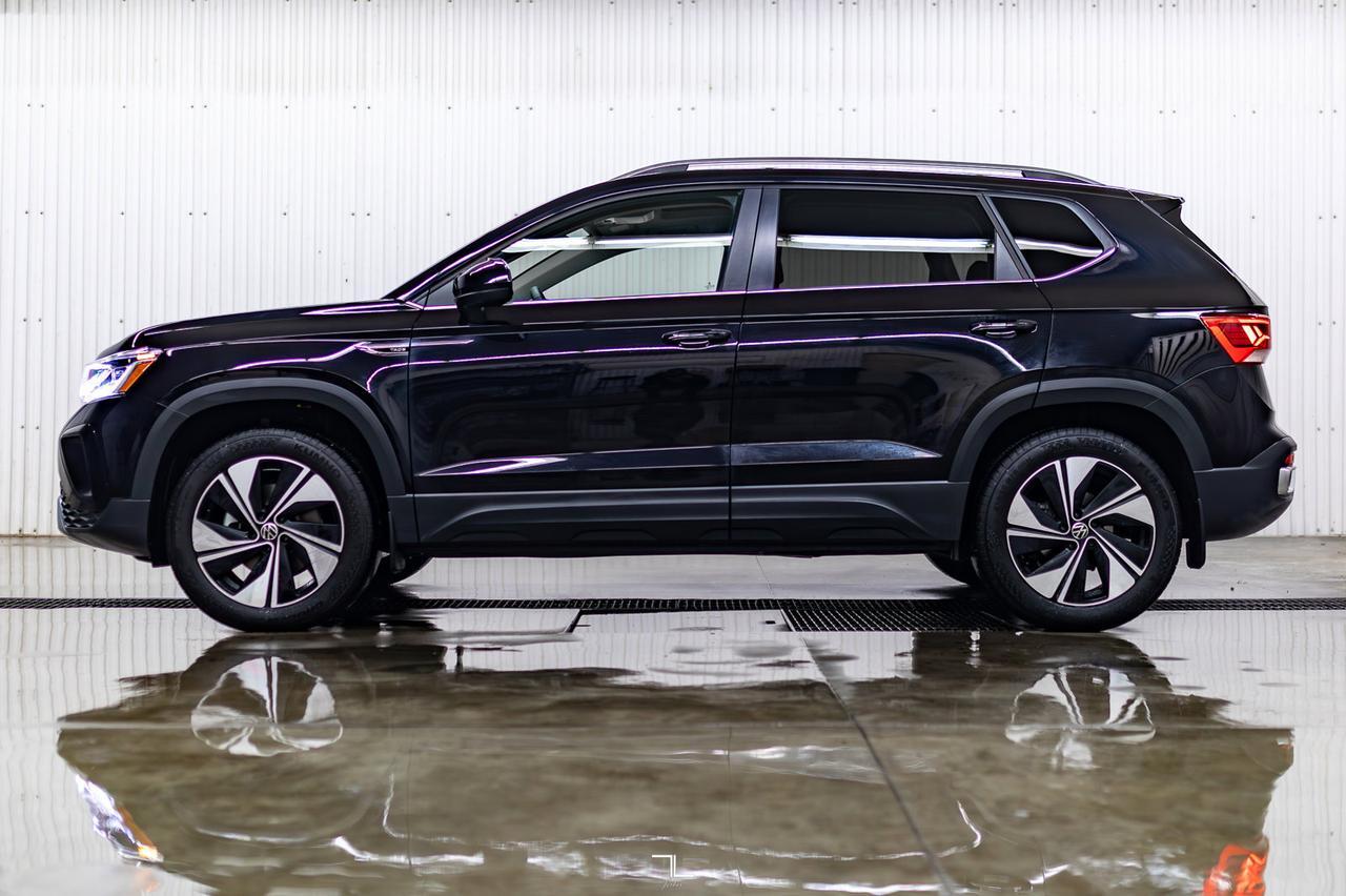 2024 Volkswagen Taos 4Motion Highline Leather Roof Nav BCam Red Deer AB