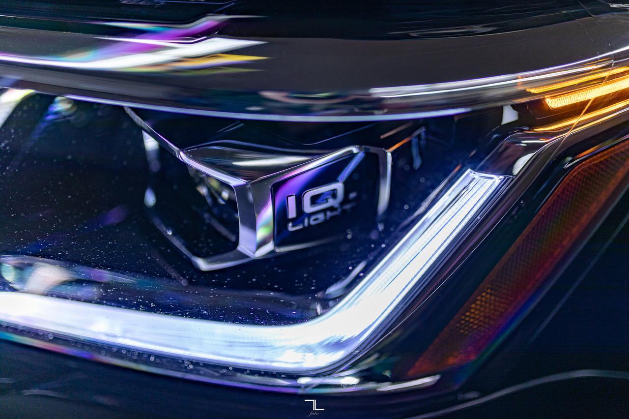 2024 Volkswagen Taos 4Motion Highline Leather Roof Nav BCam Red Deer AB