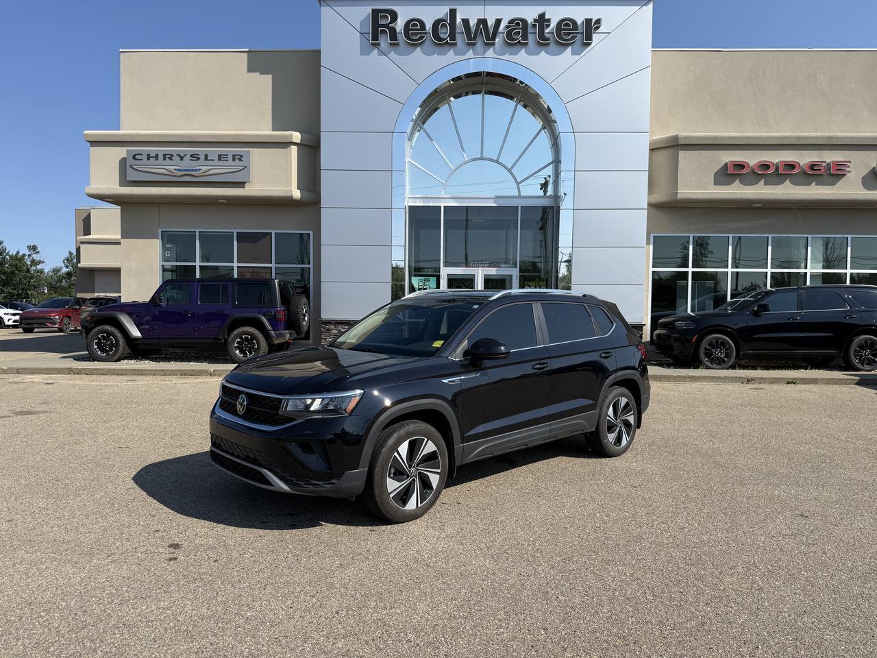 2024 Volkswagen Taos Comfortline 4MOTION | Low KMs | Turbocharged I4 | Wireless Connectivity